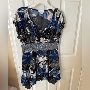 Floral V-Neck Women Top - Blue and Black in color. Dress Barn Size M